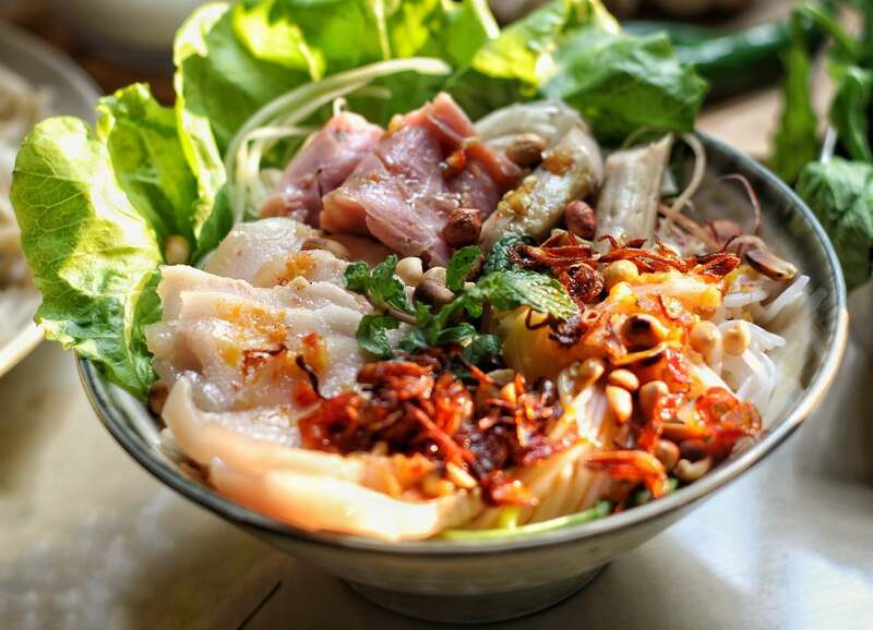 Tô bún mắm nêm đầy đủ khiến bạn phải xuýt xoa Tô bún mắm nêm đầy đủ khiến bạn phải xuýt xoa